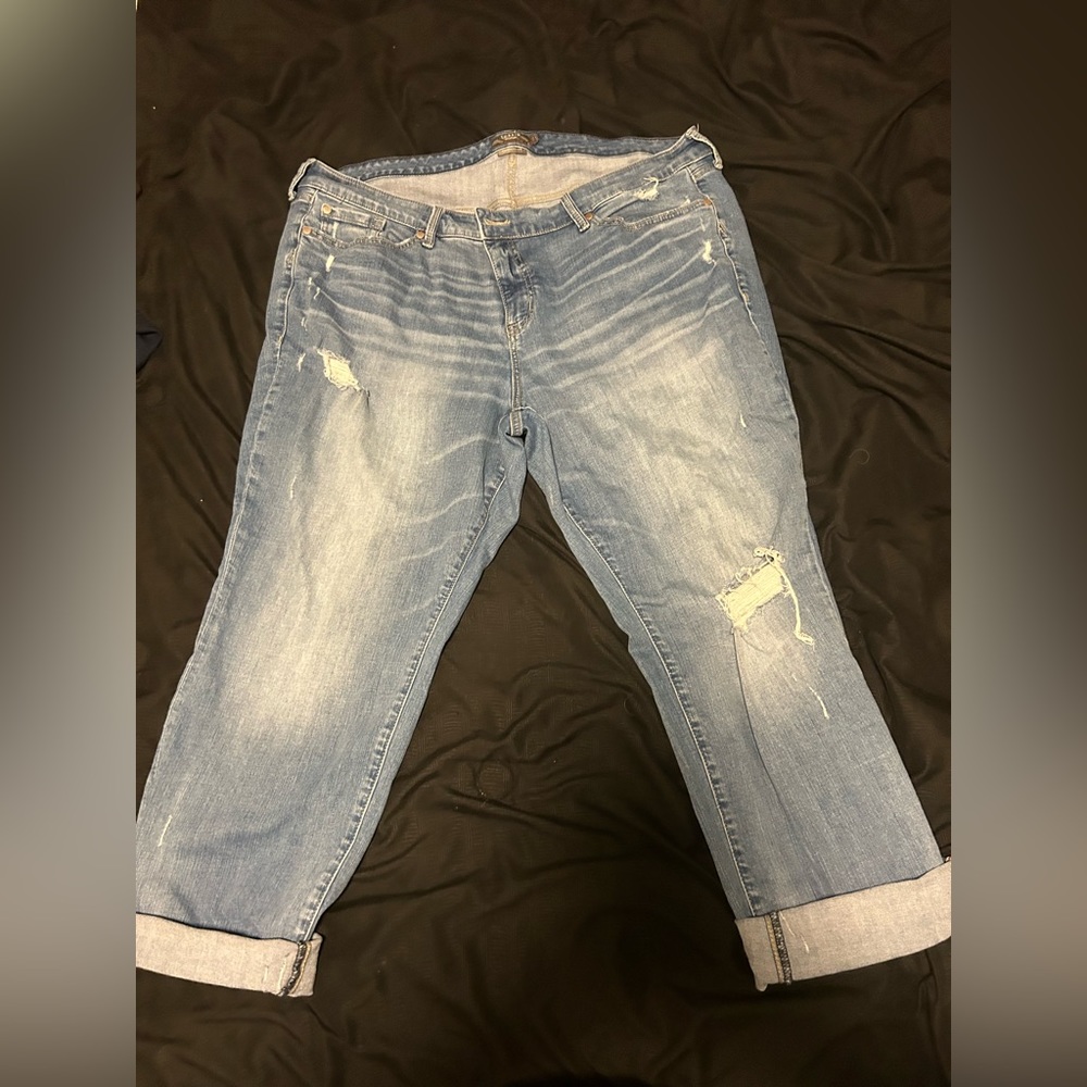 Super cute Size 20s Torrid boyfriend jeans worn a hand full of times